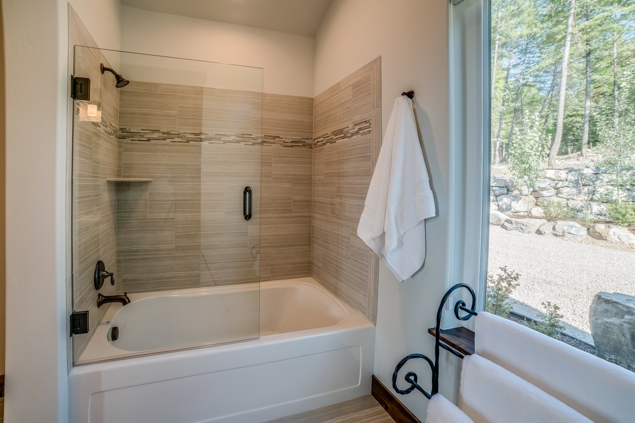 Shower & Tub Installation in Ridgecrest
